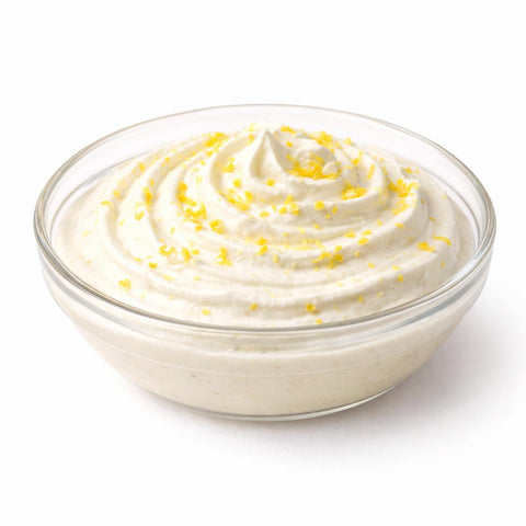 zester di limone su dolce al cucchiacio vegan