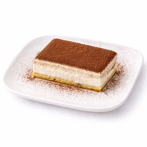 dettaglio strati di crema vegan nella variante vegetale del tiramisu senza glutine